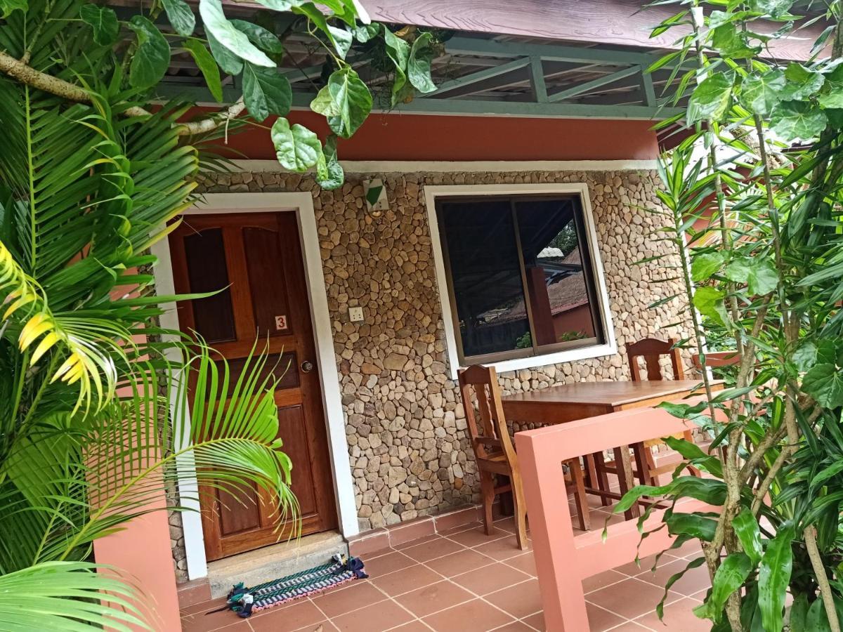 白马市 Pina House酒店 外观 照片